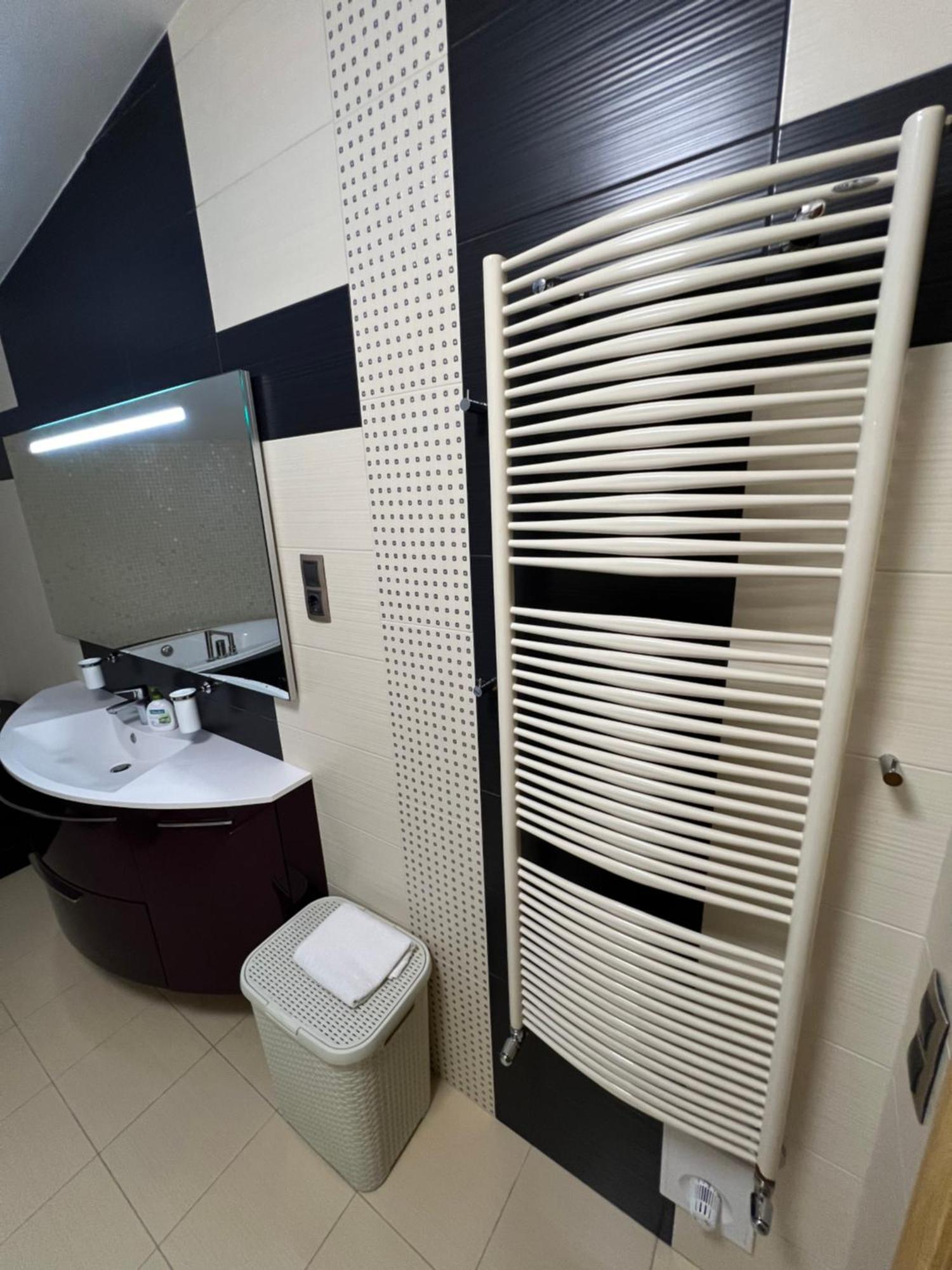 Apartment On Arkhipenka With Panorama View 리비프 외부 사진