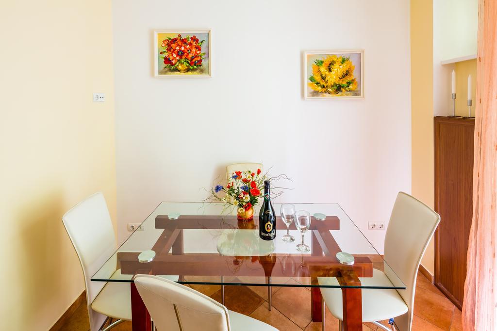 Apartment On Arkhipenka With Panorama View 리비프 외부 사진